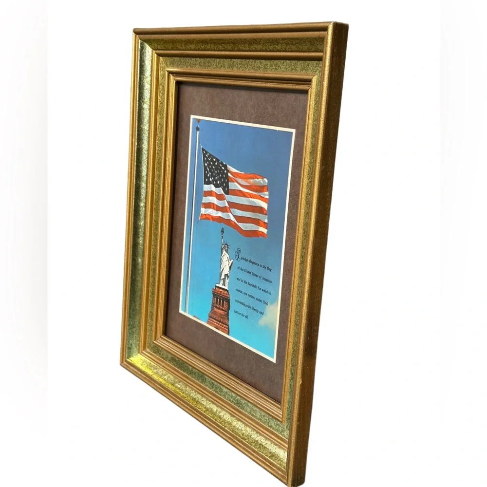 1967 Pledge of allegiance to the flag Gold Decorative Picture Frame Patriotic